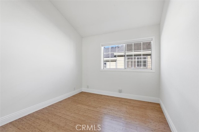 Detail Gallery Image 21 of 30 For 208 S Catalina Ave #C,  Redondo Beach,  CA 90277 - 3 Beds | 2/1 Baths