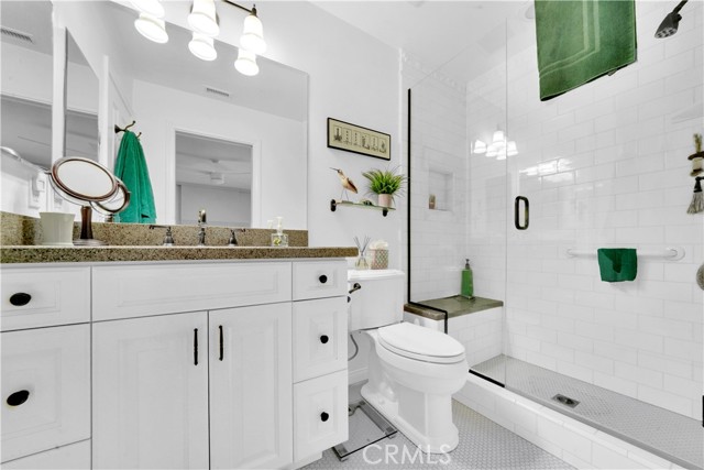 Detail Gallery Image 14 of 30 For 405 Gloucester Dr, Costa Mesa,  CA 92627 - 2 Beds | 2 Baths
