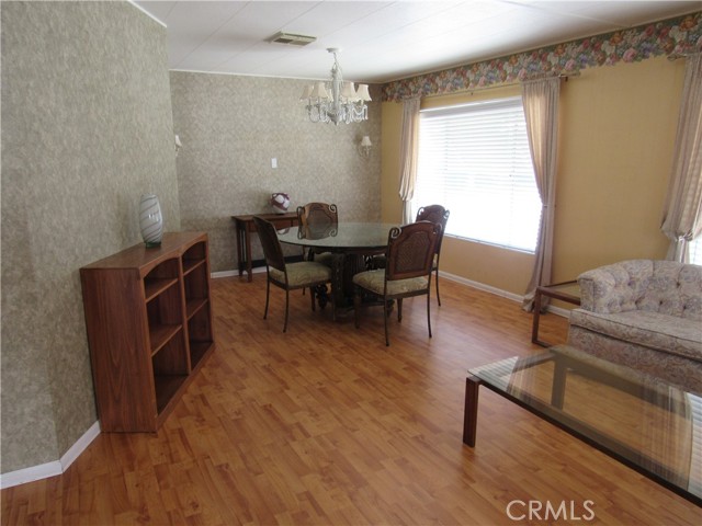 Detail Gallery Image 5 of 28 For 27701 Murrieta Rd #6,  Menifee,  CA 92586 - 2 Beds | 2 Baths