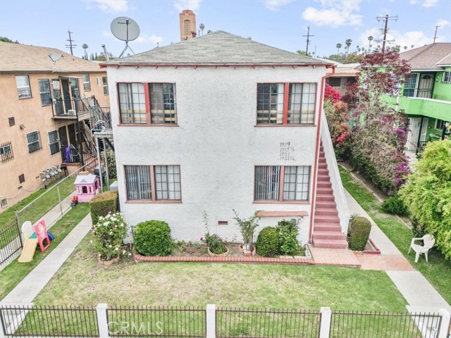 Detail Gallery Image 12 of 14 For 1919 W 35th St, Los Angeles,  CA 90018 - – Beds | – Baths