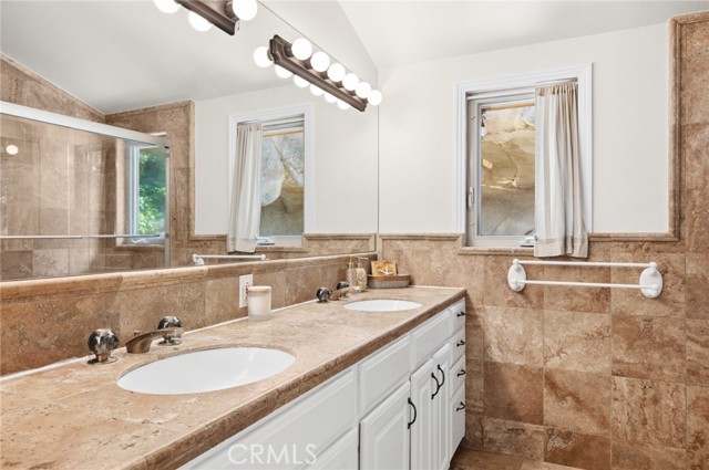 Detail Gallery Image 12 of 25 For 2072 Hidden Valley Canyon, Laguna Beach,  CA 92651 - 3 Beds | 2 Baths