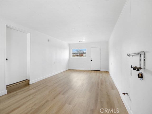 Detail Gallery Image 21 of 28 For 16730 Batson, Victorville,  CA 92395 - 3 Beds | 1/1 Baths