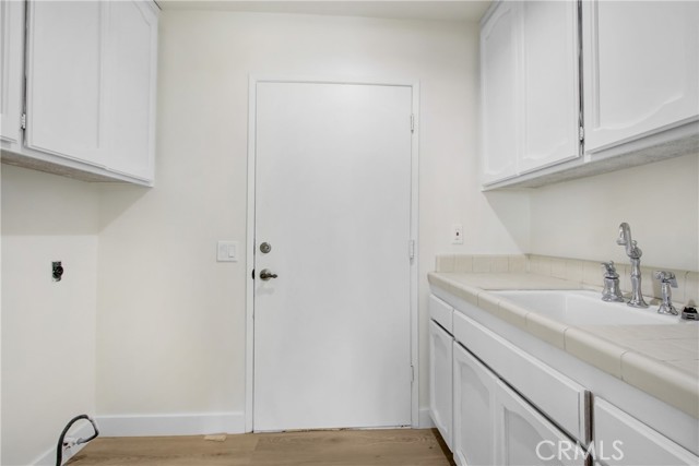 15015 Aqueduct Lane, Chino Hills CA: https://media.crmls.org/medias/84af56cf-2dbf-4b64-a80f-fb2e2dc76e3c.jpg