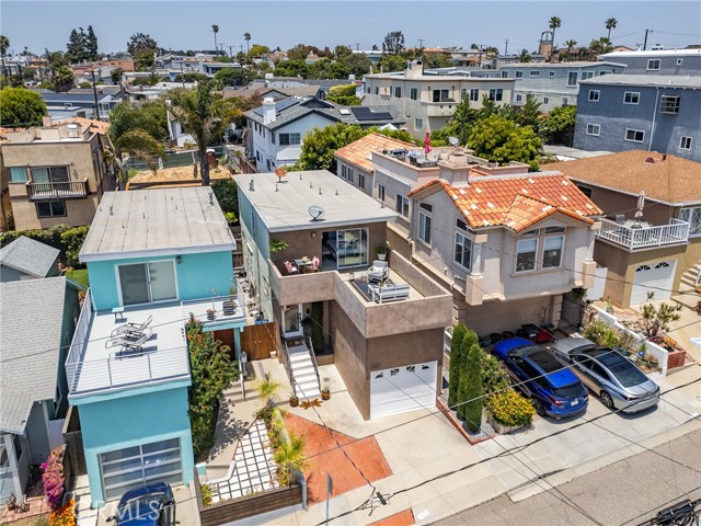 1107 2nd Street, Hermosa Beach, California 90254, 3 Bedrooms Bedrooms, ,1 BathroomBathrooms,Residential,Sold,2nd,SB24118456