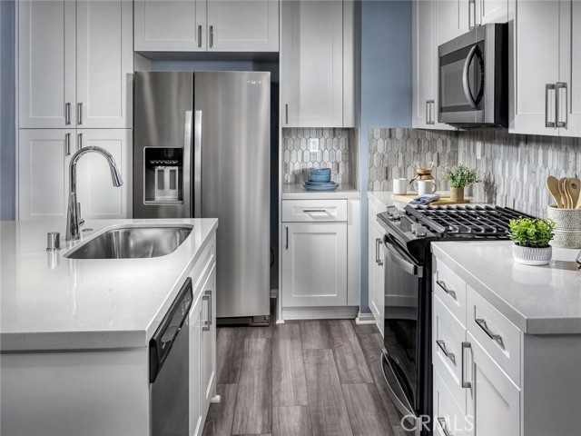 Detail Gallery Image 9 of 19 For 1487 Thunder Ct, Pomona,  CA 91768 - 3 Beds | 3 Baths