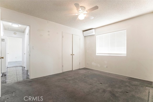 1208 E Avenue R3, Palmdale CA: https://media.crmls.org/medias/84b10d0b-50a9-4580-bb7d-e49d9302bcc4.jpg