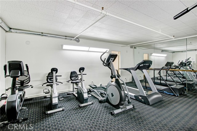 Detail Gallery Image 36 of 44 For 4949 Genesta Ave #104,  Encino,  CA 91316 - 2 Beds | 2 Baths