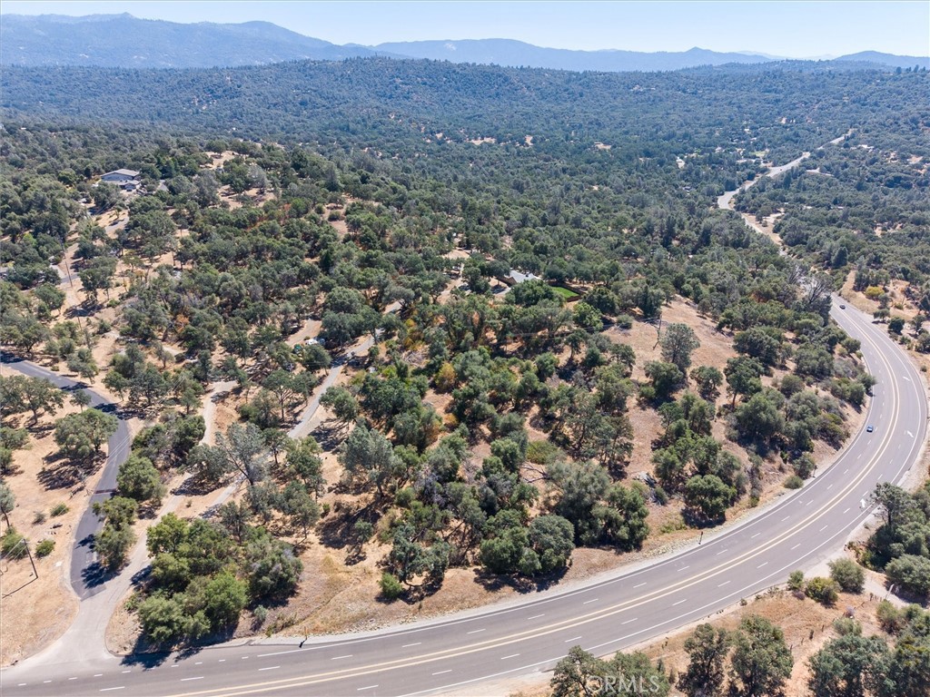 https://media.crmls.org/medias/84b18ad1-7a93-4b9d-9955-97b44808a59a.jpg?preset=X-Large