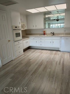 Detail Gallery Image 4 of 8 For 13481 Fairfield Ln. M6-59b, Seal Beach,  CA 90740 - 2 Beds | 1/1 Baths