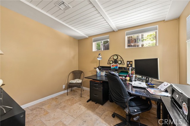 5893 Oak Knolls Road, Simi Valley CA: https://media.crmls.org/medias/84b1b294-580f-4cdc-95c3-e9b6b4da7cc6.jpg