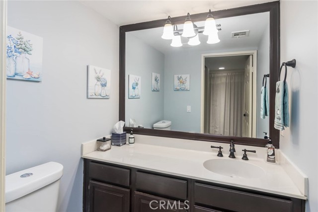 Detail Gallery Image 14 of 26 For 22375 Mission Cir, Chatsworth,  CA 91311 - 2 Beds | 2/1 Baths