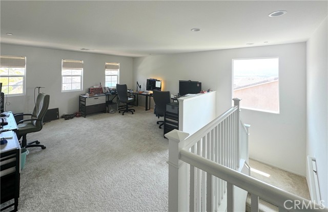 24011 Venture Way, Corona CA: https://media.crmls.org/medias/84b33fc4-a404-4be3-9ace-a086e677f10f.jpg