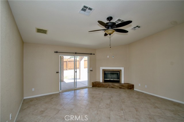 6789 Copper Mountain, 29 Palms CA: https://media.crmls.org/medias/84b3664a-3dee-4d45-a478-7198bdda1734.jpg
