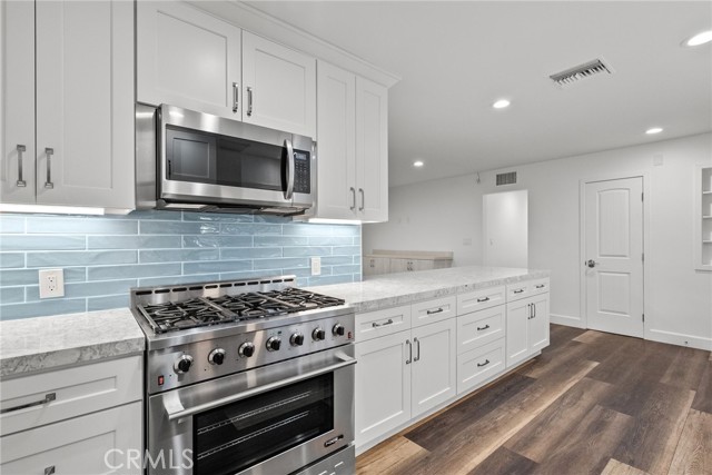 1643 Wallace Street photo 6