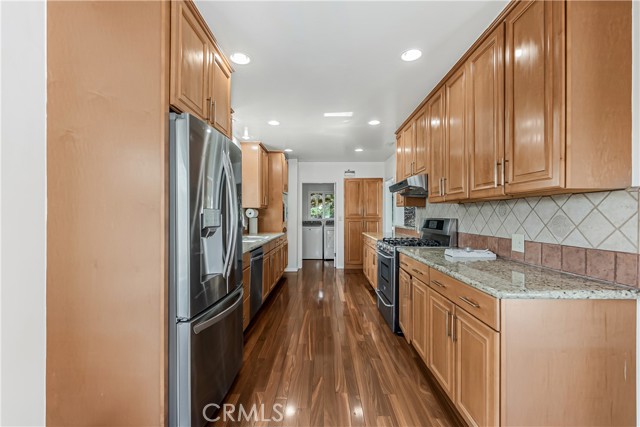 Detail Gallery Image 14 of 41 For 1111 Arbor Dell Rd, Los Angeles,  CA 90041 - 3 Beds | 2 Baths