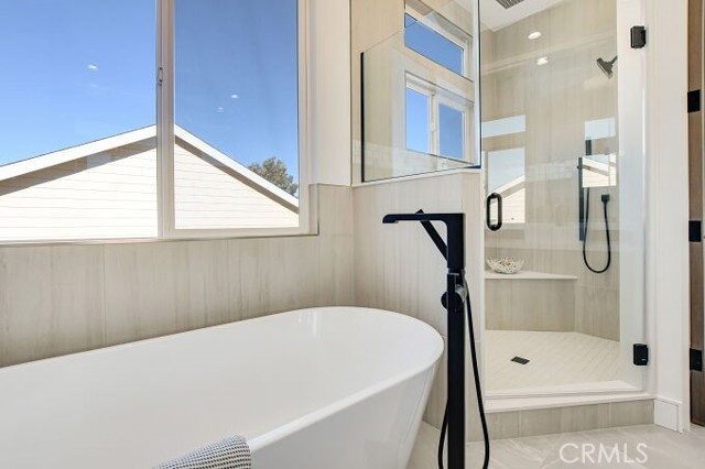 OWNER'S ENSUITE SOAKING TUB AND SHOWER