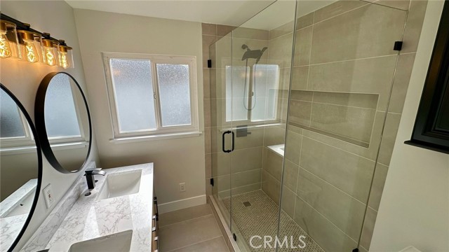 Detail Gallery Image 10 of 22 For 23012 Gilmore St, West Hills,  CA 91307 - 4 Beds | 2 Baths