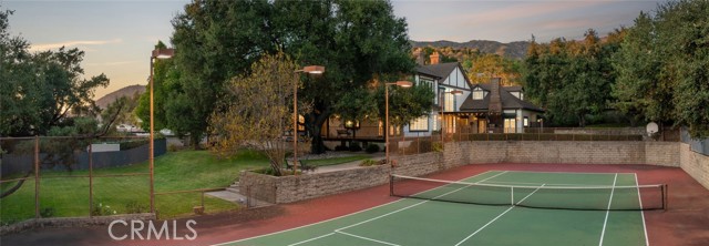 533 E Sierra Madre Avenue, Glendora CA: https://media.crmls.org/medias/84b5c0d5-a8ec-44e5-b62b-1338a40290f3.jpg