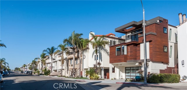 Detail Gallery Image 40 of 51 For 122 Manhattan Ave, Hermosa Beach,  CA 90254 - 3 Beds | 3/1 Baths