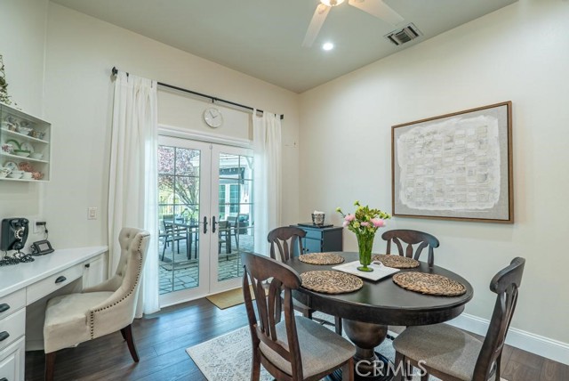 Detail Gallery Image 30 of 74 For 15725 Bronco Dr, Canyon Country,  CA 91387 - 5 Beds | 4/1 Baths