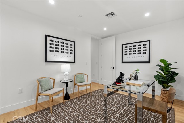 201 S Westlake Ave Unit #203, Los Angeles CA: https://media.crmls.org/medias/84b67593-93ac-44a9-b126-2ae9c41705a1.jpg