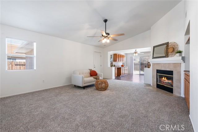 Detail Gallery Image 5 of 38 For 13293 Spicewood Ct, Victorville,  CA 92392 - 4 Beds | 2 Baths