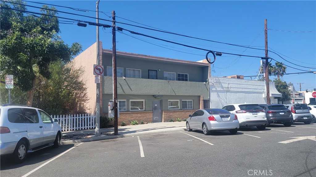 SingleFamilyResidence at 341 Bonito Avenue