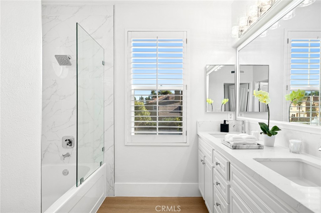 MLS #OC25249252 image #18