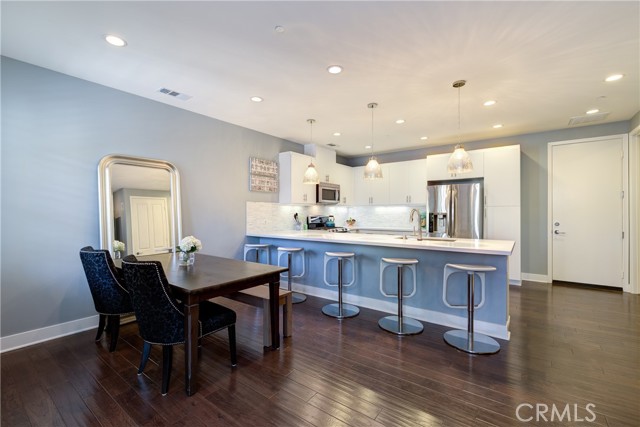 Detail Gallery Image 8 of 22 For 17 Piara St, Rancho Mission Viejo,  CA 92694 - 3 Beds | 2/1 Baths