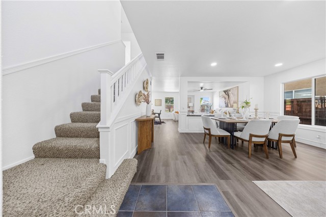 Detail Gallery Image 5 of 47 For 23296 Tulip Ct, Corona,  CA 92883 - 4 Beds | 2/1 Baths