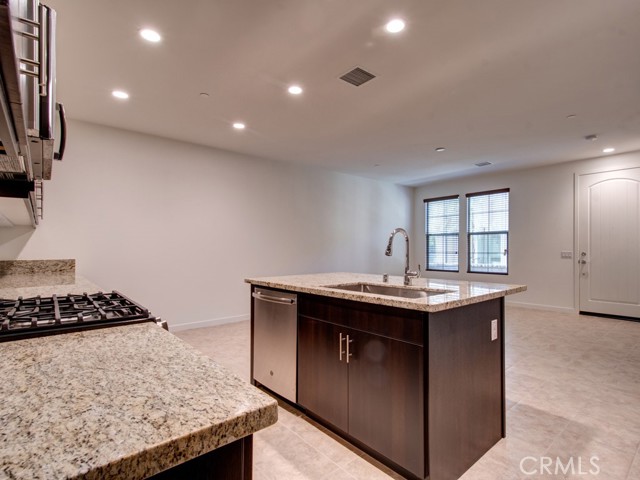 Detail Gallery Image 11 of 29 For 71 Savannah, Lake Forest,  CA 92630 - 3 Beds | 2/1 Baths