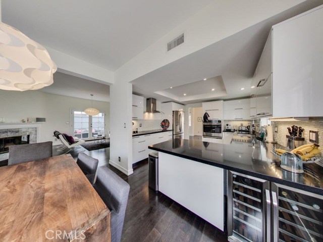 2114 Farrell Avenue, Redondo Beach, California 90278, 4 Bedrooms Bedrooms, ,1 BathroomBathrooms,Residential,Sold,Farrell,SB17057988