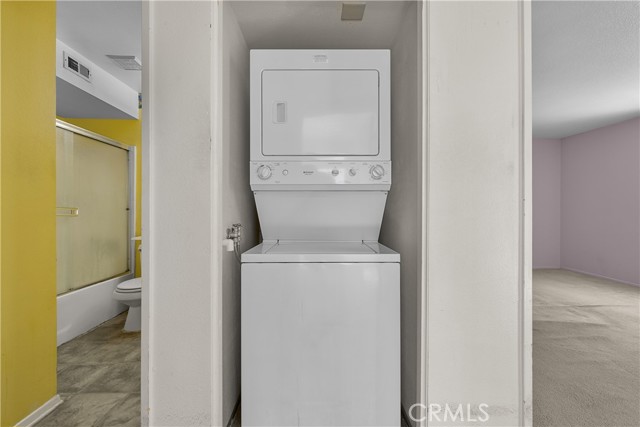 Detail Gallery Image 16 of 17 For 18117 Erik Court #413,  Canyon Country,  CA 91387 - 3 Beds | 2 Baths