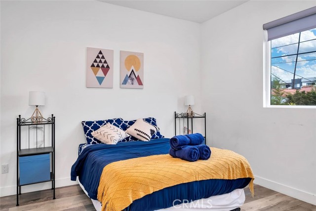 Detail Gallery Image 29 of 36 For 1344 N Kenmore, Los Angeles,  CA 90027 - 3 Beds | 3/1 Baths