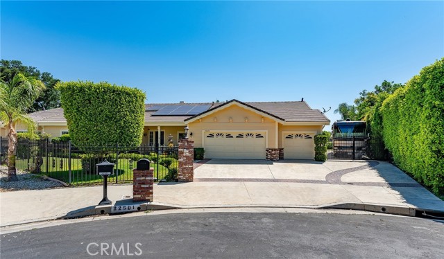 22501 Marilla Street, Chatsworth CA: https://media.crmls.org/medias/84bfe6a3-5fe2-4013-b236-39fd40026a78.jpg
