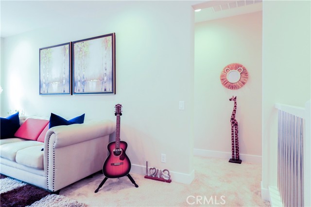 390 Riverbend, Lake Forest CA: https://media.crmls.org/medias/84c001b2-89ae-4f0d-b572-b6bbcc8f73ee.jpg