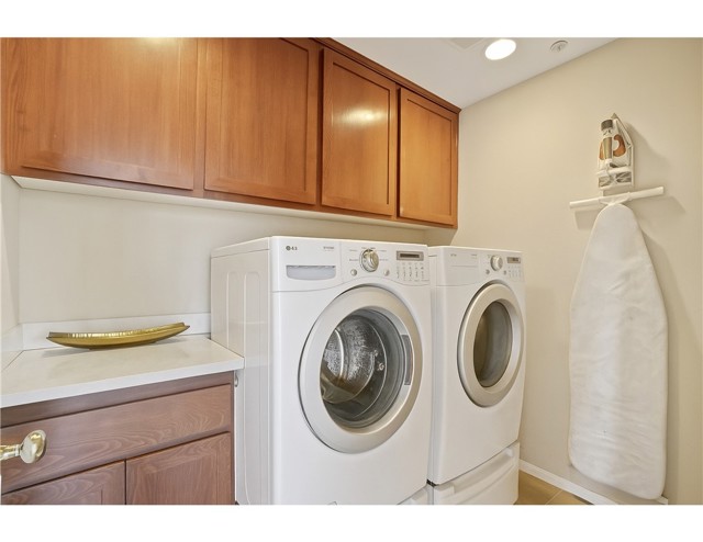 Detail Gallery Image 15 of 17 For 27943 Aidan Cir, Moreno Valley,  CA 92555 - 3 Beds | 2/1 Baths