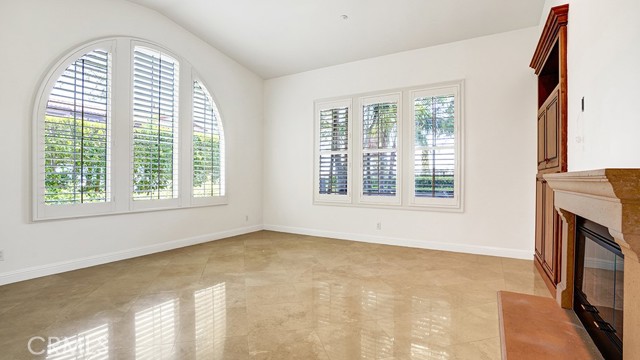 9 Altino, Newport Coast CA: https://media.crmls.org/medias/84c0f1dd-e3d1-46c5-9bf2-085df536dfd8.jpg