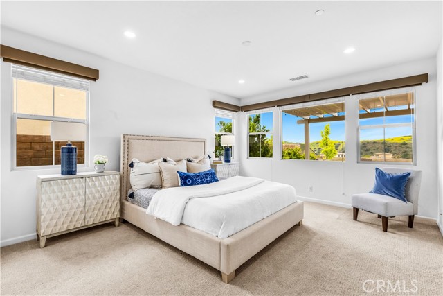35 Cantar Street, Rancho Mission Viejo CA: https://media.crmls.org/medias/84c135f4-b1cd-4362-a673-6b5aee778e4f.jpg