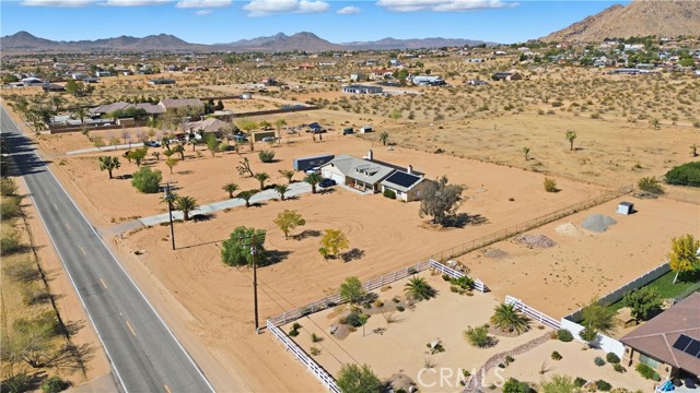 Detail Gallery Image 19 of 22 For 24030 Cahuilla Rd, Apple Valley,  CA 92307 - 4 Beds | 3 Baths