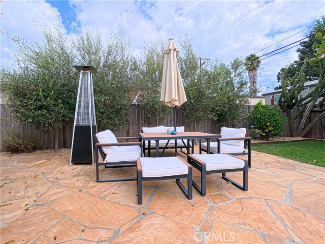 Detail Gallery Image 10 of 17 For 2124 S Redondo, Los Angeles,  CA 90016 - 3 Beds | 2 Baths