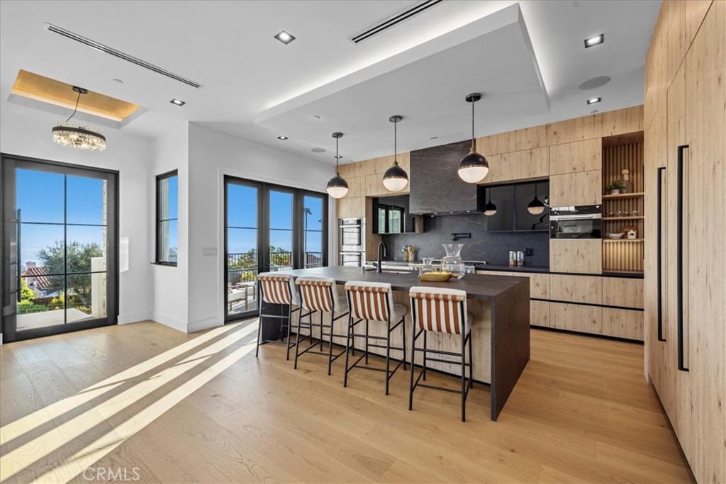 Picture of Palos Verdes Estates, CA 90274