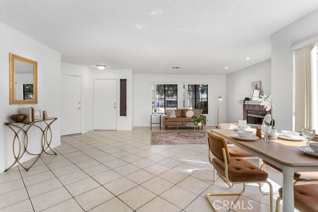 Detail Gallery Image 7 of 58 For 13621 Sandstone Dr, Victorville,  CA 92392 - 3 Beds | 2 Baths