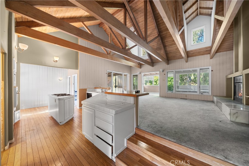 MLS #OC25250415 image #8