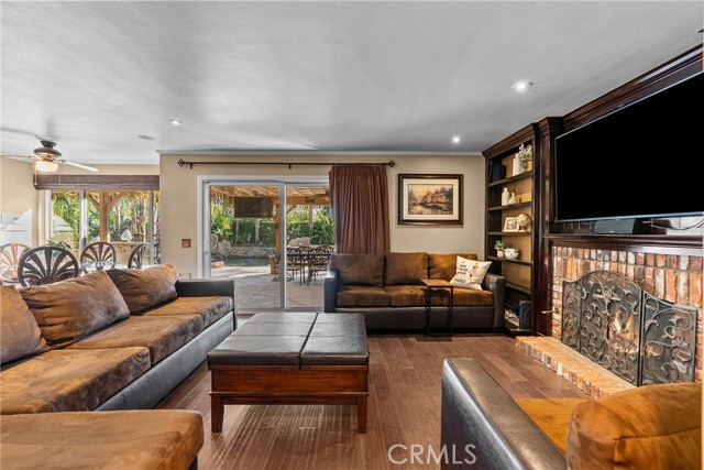 Detail Gallery Image 33 of 70 For 20344 Calhaven, Saugus,  CA 91390 - 3 Beds | 2/1 Baths