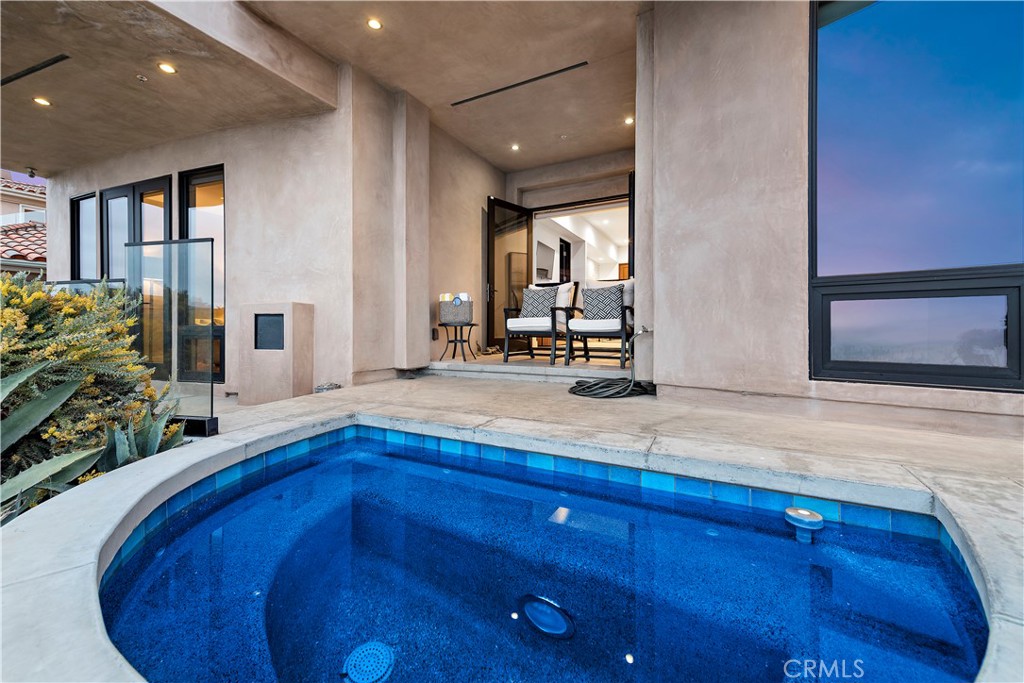 84c495cd 8384 4d62 87df 4f11e22b79b6