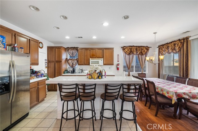 Detail Gallery Image 6 of 54 For 44014 42nd St, Lancaster,  CA 93536 - 5 Beds | 3 Baths