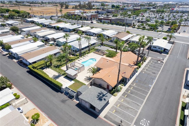 200 San Bernardino, Rialto CA: https://media.crmls.org/medias/84c5ccc0-b353-497f-98b3-f96d550df473.jpg