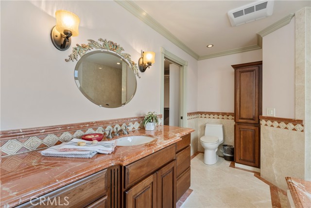 Detail Gallery Image 16 of 30 For 26240 Regent Ave, Lomita,  CA 90717 - 3 Beds | 2/1 Baths