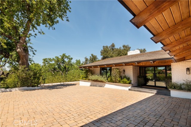 Detail Gallery Image 4 of 49 For 3620 River Farm Dr, Westlake Village,  CA 91361 - 4 Beds | 4/1 Baths